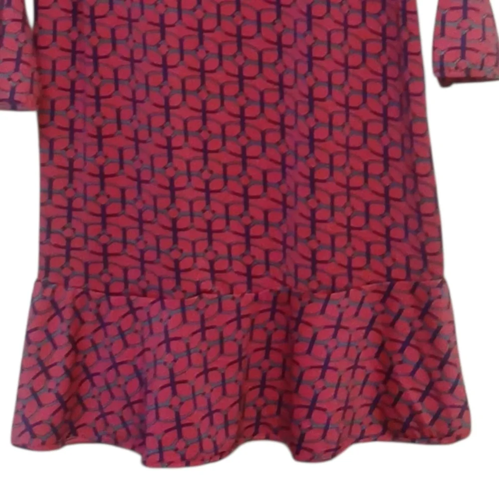Buckhead Betties - NWT, Maze Runner Mandy Poly-Knit Shift Dress, Ruffled Bottom - Picture 9 of 11